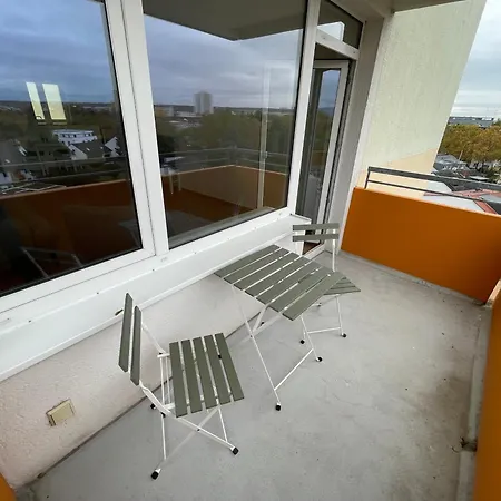 Wohnen Auf Zeit In Mainz, Grosse, Helle Wohnung, Uni Nah 公寓 美因茨